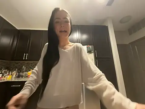 ash10alex Show in webcam