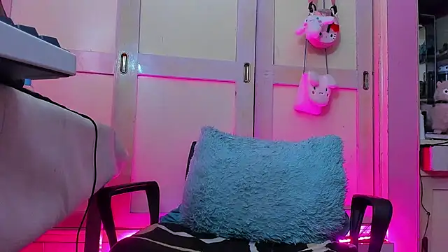 Czat XXX na żywo – Lucy_s3x
