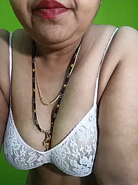 priya_curvy: απευθείας συνομιλία ΧΧΧ