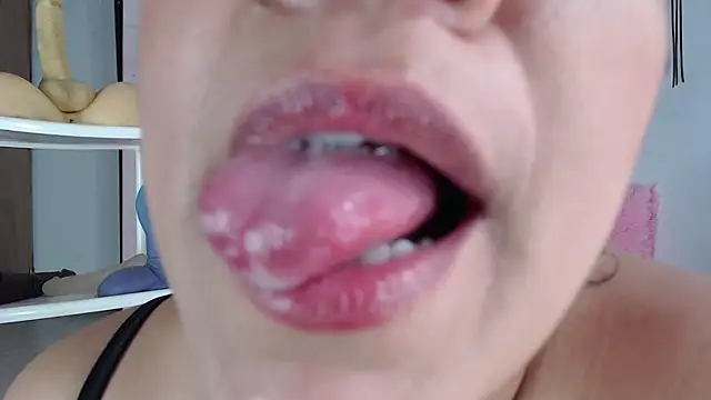 emiligrey_'s Live XXX Chat