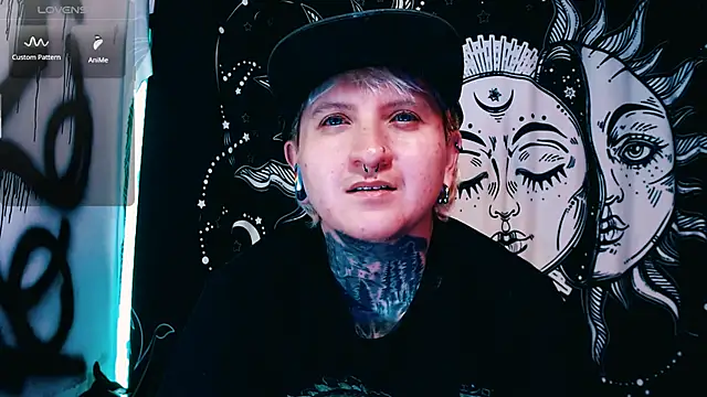 Marieblueeyes webkamerás műsora