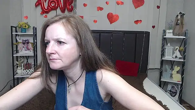 Živý XXX chat MeganPirs