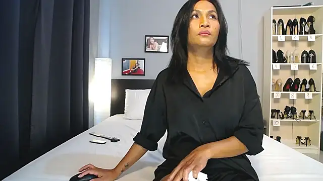 Hotbeebee Webcam show