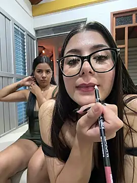 Natha_Fantasy Adlı Modelin Canlı XXX Sohbeti