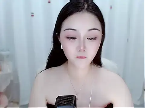 Amy-cnbaby Adlı Modelin Canlı XXX Sohbeti