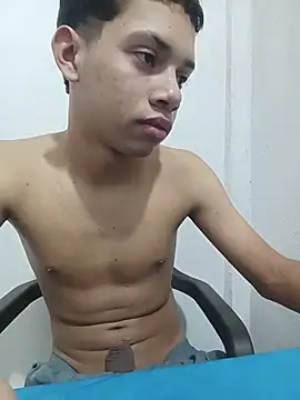 curious_straight_guy élő XXX-chatje