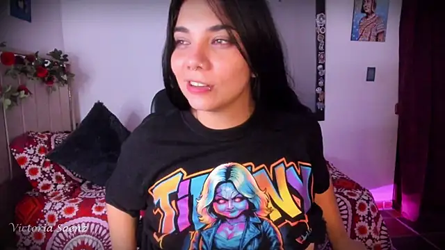 victoriaasaenz_ élő XXX-chatje