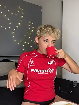 Živý XXX chat Mia-Sinclair