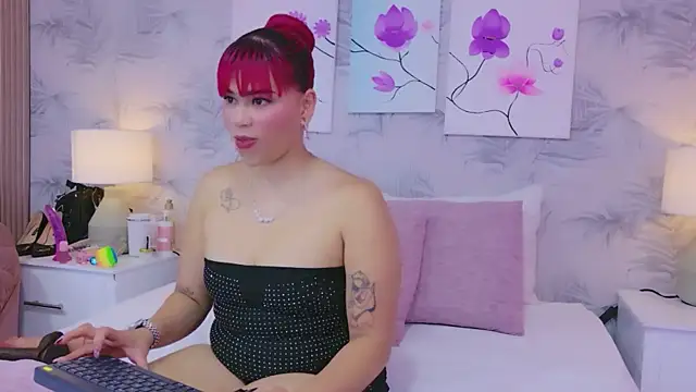 CherryTayloor's Live XXX Chat