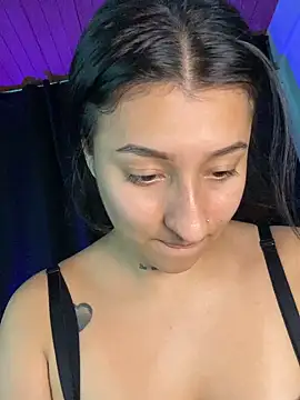 Chat +18 de EVAH_LEE_ ao vivo