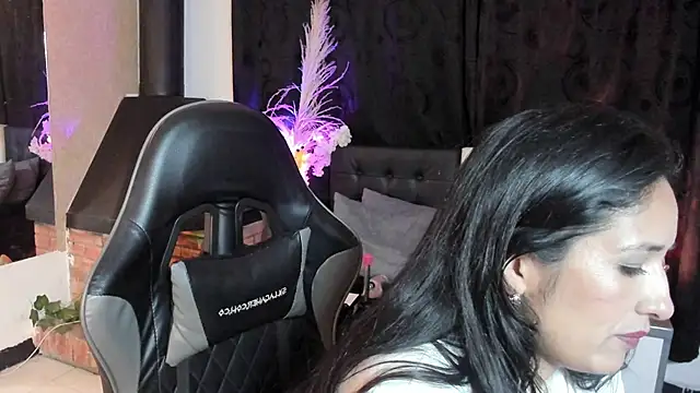 Vicky_Angeel Chat XXX in diretta