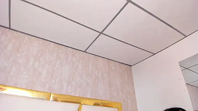 Chat +18 de KattyLilli ao vivo