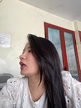 Charming-girl- – Live XXX-chat