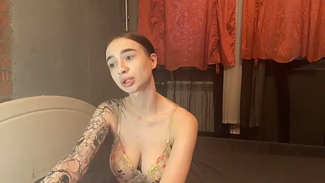 Chat XXX en directo de imChatty_Alice