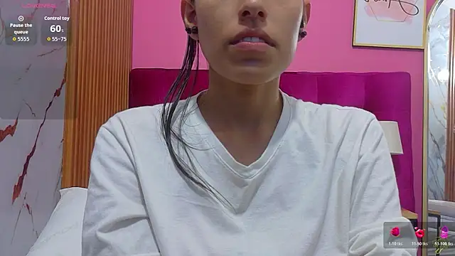 yourcuteneighbourr's Live XXX Chat