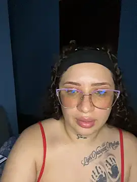 tefyrodri Adlı Modelin Canlı XXX Sohbeti