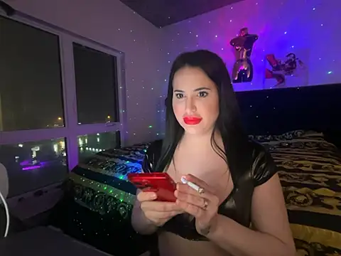 yourgoddessangela Adlı Modelin Web Kamerası Şovu