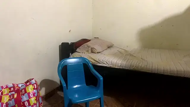AE_03 Live XXX-Chat