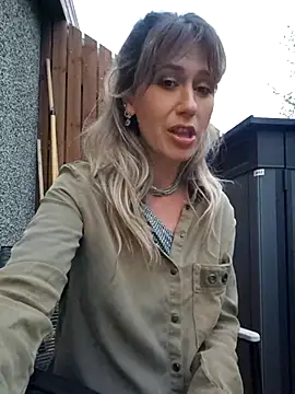 CelynaRoss' Live XXX Chat