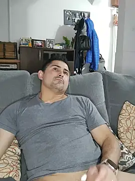Bradd_32: απευθείας συνομιλία ΧΧΧ