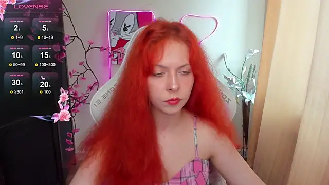InfernoKitten Chat XXX in diretta