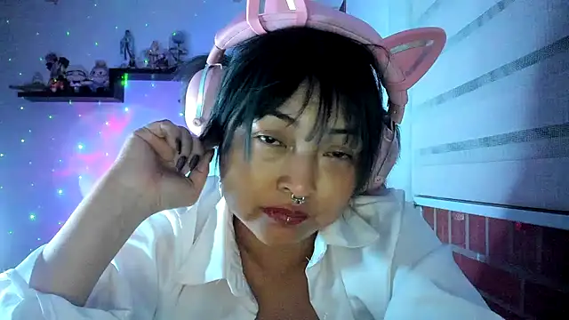 הופעת וובקאם של Shaddycute_