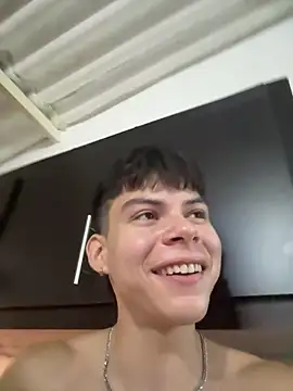 Handsome_boys69: διαδικτυακό σόου στην κάμερα