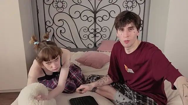 Danny_loves_Mary Live XXX-Chat