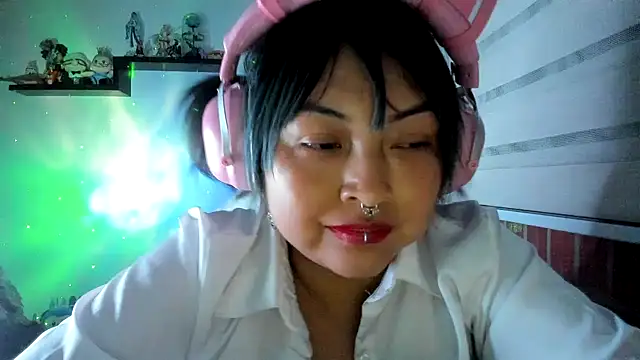 Shaddycute_ Chat XXX in diretta
