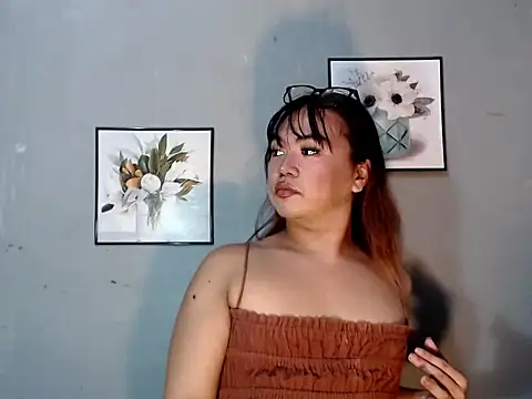 Asianblk_barbiedoll Pertunjukan Webcam
