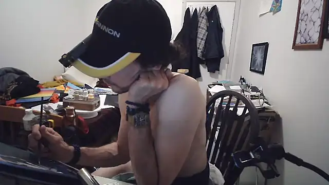JohnnyMoves Live XXX Chat