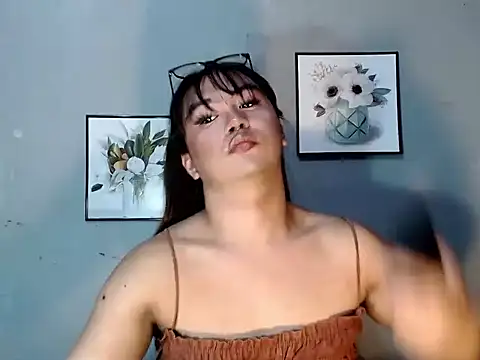 Asianblk_barbiedoll 网络视讯表演