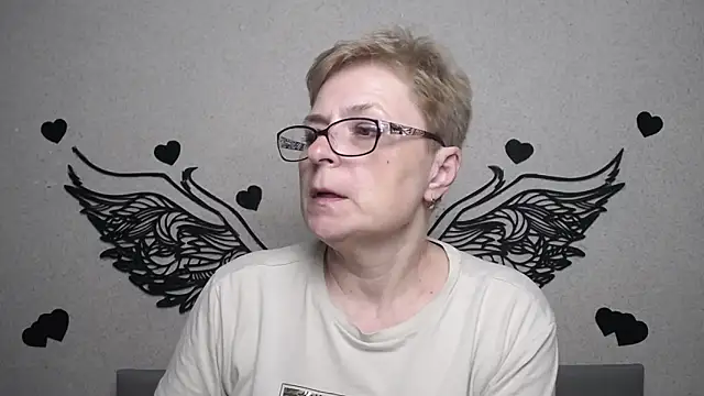 Chat +18 de EmiliaGree ao vivo