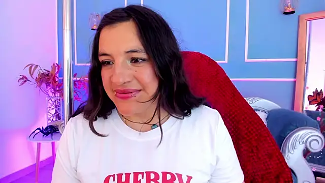 XXX chat uživo modela TaraTaylorr