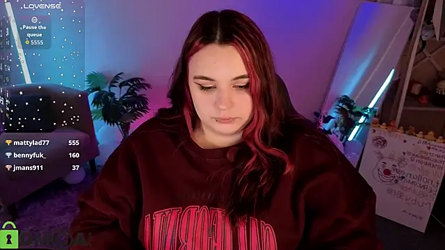 Chat +18 de Mia_R0ss ao vivo