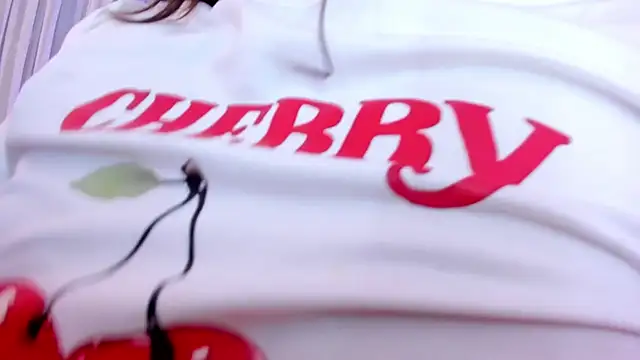 Živý XXX chat TaraTaylorr