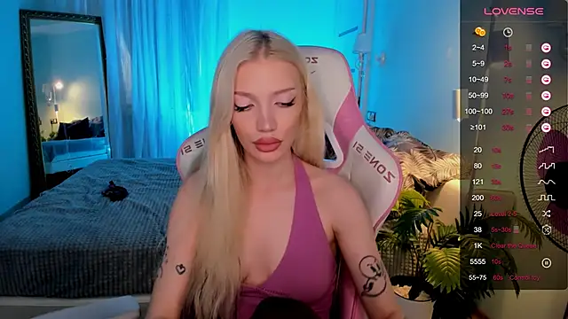 AnyaTaylor_'s Live XXX Chat