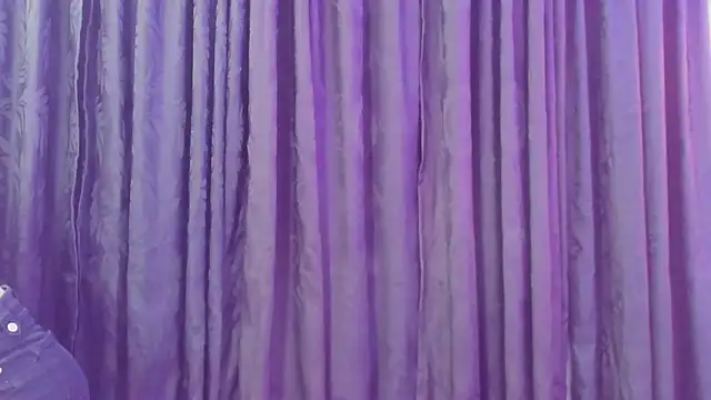 Chat +18 de Piinksoul149 ao vivo
