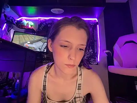 Lilactease élő XXX-chatje