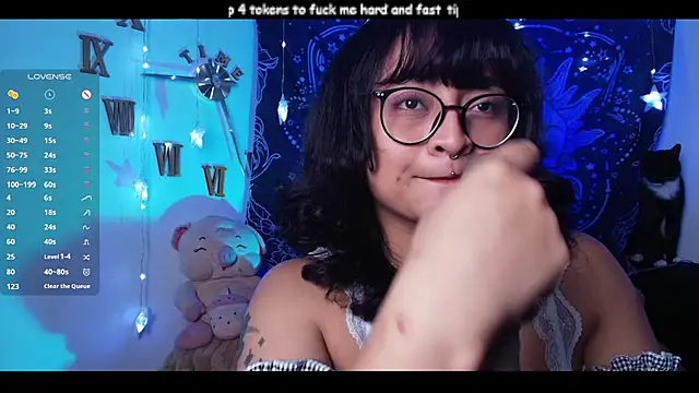 XXX chat uživo modela sofitabares_