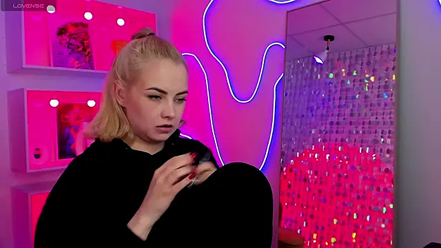 StephanieSweety Live XXX-chat