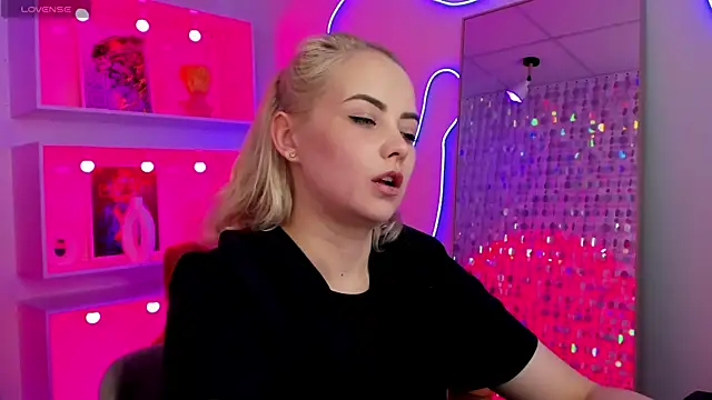 Chat +18 de StephanieSweety ao vivo