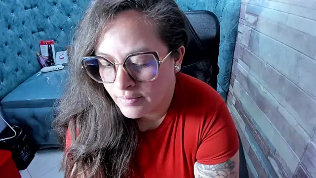 Chat XXX en directo de Sarah_Boobs_