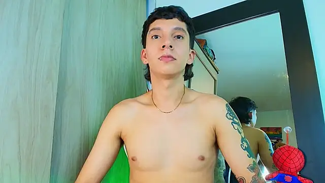 Chatroom XXX en direct de JacoboSwam