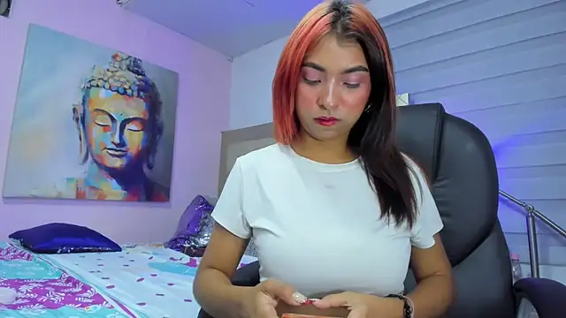 marilyn_luna Adlı Modelin Canlı XXX Sohbeti