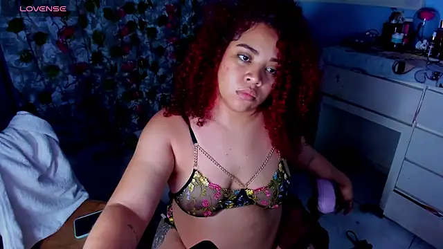 XXX chat uživo modela AngelaCoffee