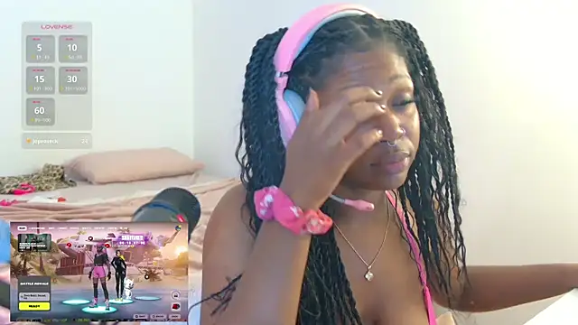 mochakaia's Live XXX Chat