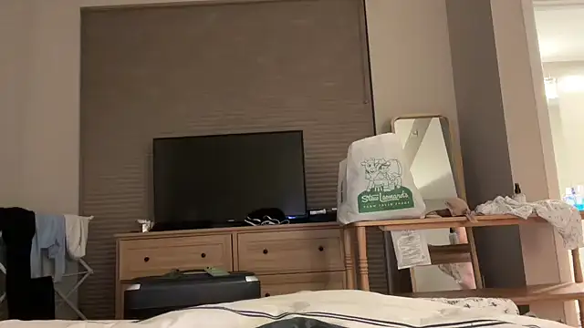 CuriousMarried321 webkamerás műsora