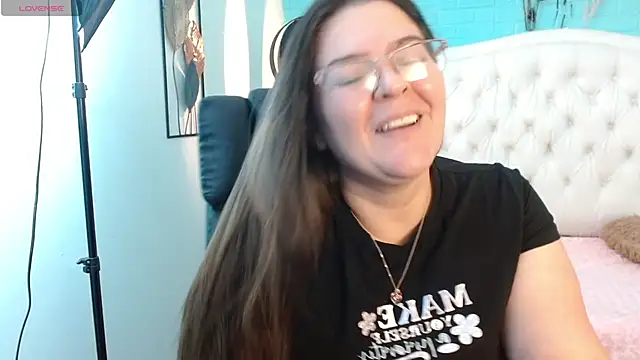 MsJossie Chat XXX live