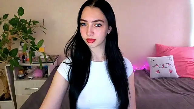 WildKittenX_ live XXX chat